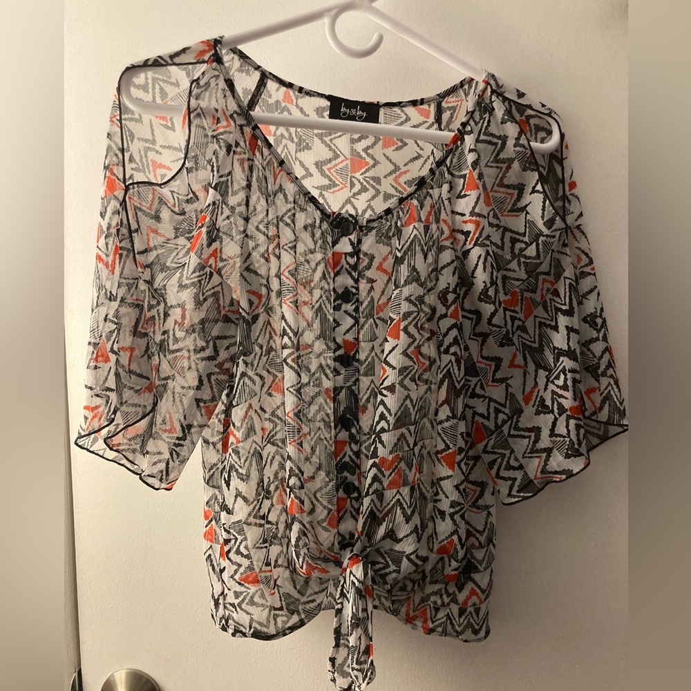 Small patterned blouse ✨ - Picture 2 of 3